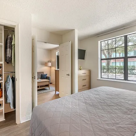 Intown Suites Extended Stay Orlando Fl - Presidents Dr